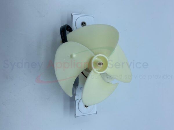 BEKO FRIDGES & FREEZERS DC FAN MOTOR ASSY - 5979271200 - 5979271200 - Part for  -  - Models: 