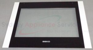 BEKO FRONT DOOR OUTER GLASS GROUP - 210300661