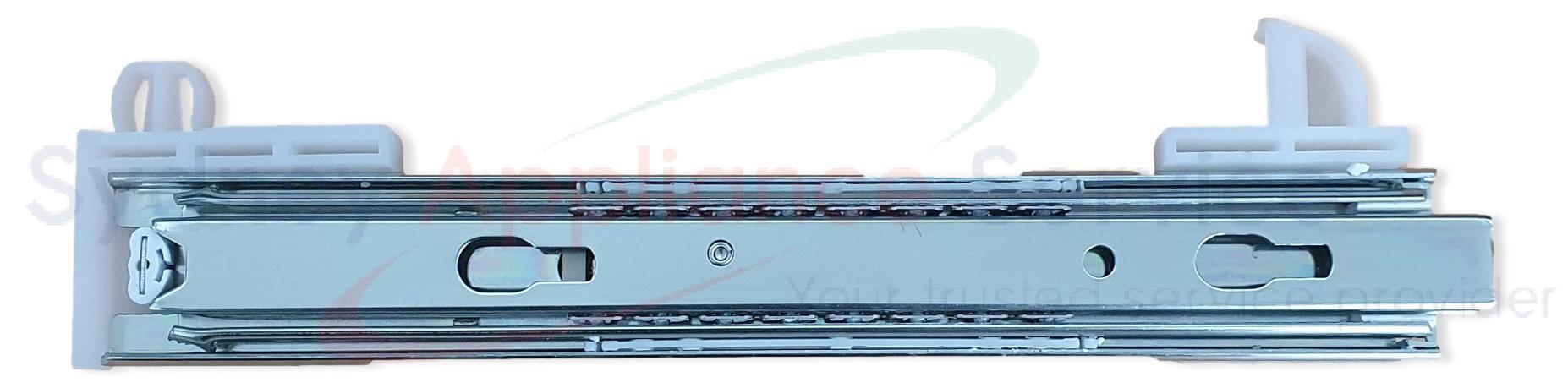 HISENSE FRIDGES & FREEZERS DRAWER RAIL R/H (1200384) - K2166860 - K2166860 - Part for - - Models: BB0A1, BBB00, BBBDH, BBMWP, BC7NH, HRCD585BW, HRCD585BWB, HRCD585SW, HRCD609B, HRCD609S HISENSE FRIDGES & FREEZERS DRAWER RAIL R/H (1200384) - K2166860 - K2166860 - Part for - - Models: BB0A1, BBB00, BBBDH, BBMWP, BC7NH, HRCD585BW, HRCD585BWB, HRCD585SW, HRCD609B, HRCD609S