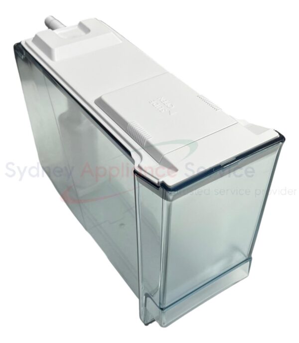 HITACHI FRIDGES & FREEZERS WATER-TANK-ASS'Y - PTR-WB64VGD 038 - PTR-WB64VGD 038 - Part for  -  - Models: R-WB640PT1GCK, R-WB640VT0GBK, R-WB640VT0GMG, R-WB640VT0XMGW, R-WB640VT0XMIR