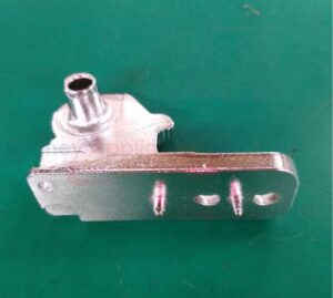 SAMSUNG FRIDGES & FREEZERS HINGE MIDDLE R/H - DA61-13156A