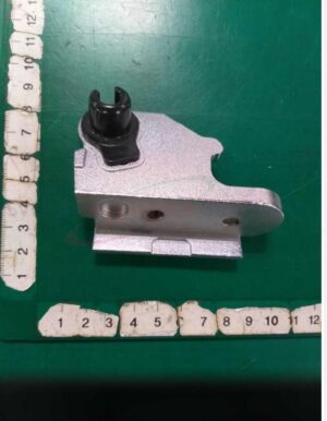 SAMSUNG HINGE LOWER R/H ASSY - DA97-12993A