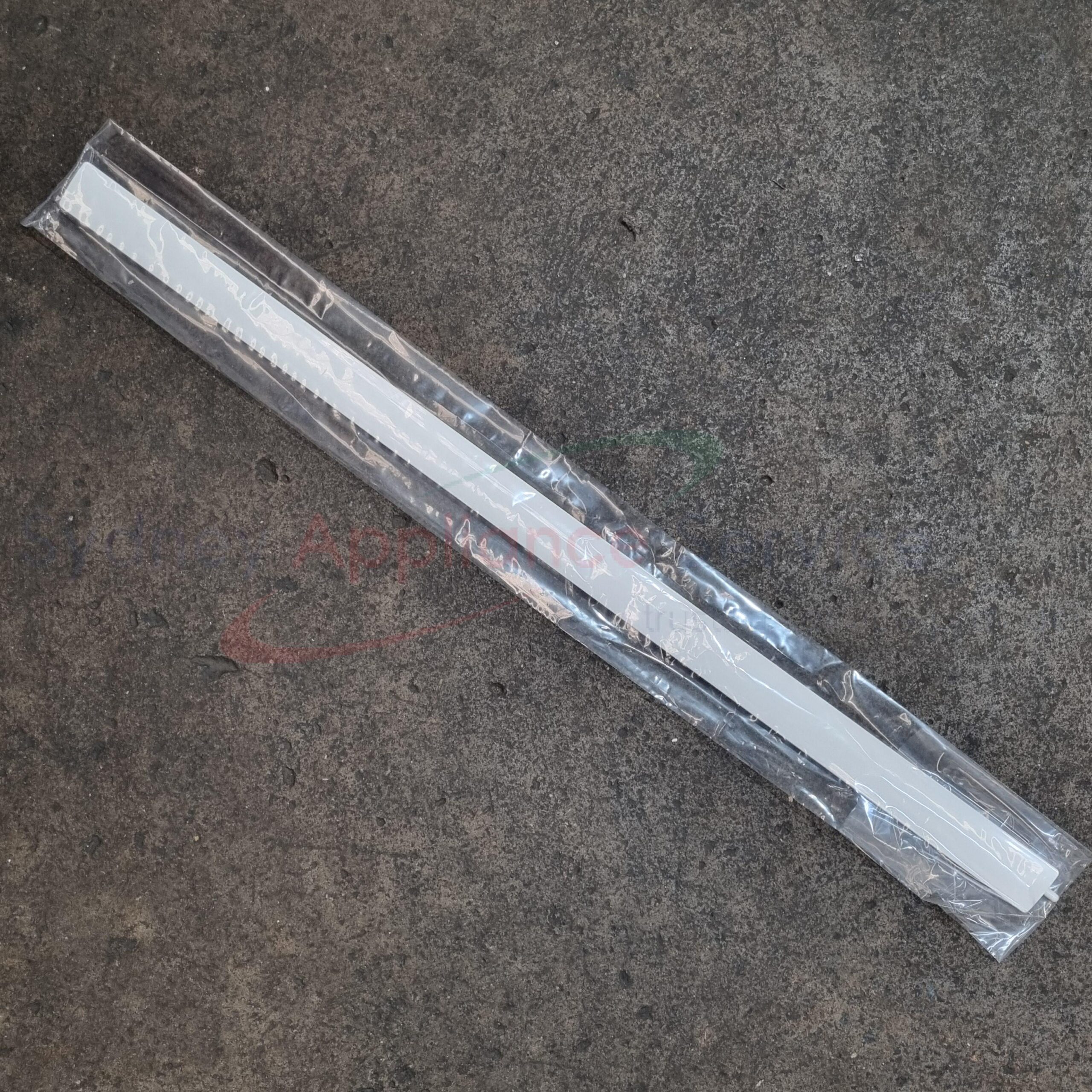 MITSUBISHI ELECTRIC AIR CON VANE LOWER - E22C92041 - E22C92041 - Part for - - Models: MSZ-AS90VGD-A1, PKA-RP100KALR1.TH, PKFY-P63VKM-ER2 MITSUBISHI ELECTRIC AIR CON VANE LOWER - E22C92041 - E22C92041 - Part for - - Models: MSZ-AS90VGD-A1, PKA-RP100KALR1.TH, PKFY-P63VKM-ER2