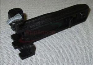 BEKO FREESTANDING OVEN DOOR GR SIDE HINGE PLASTIC HOUSING_LEFT - 250440385