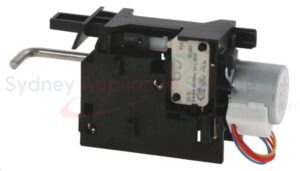 BOSCH DOOR LATCH - 12004278