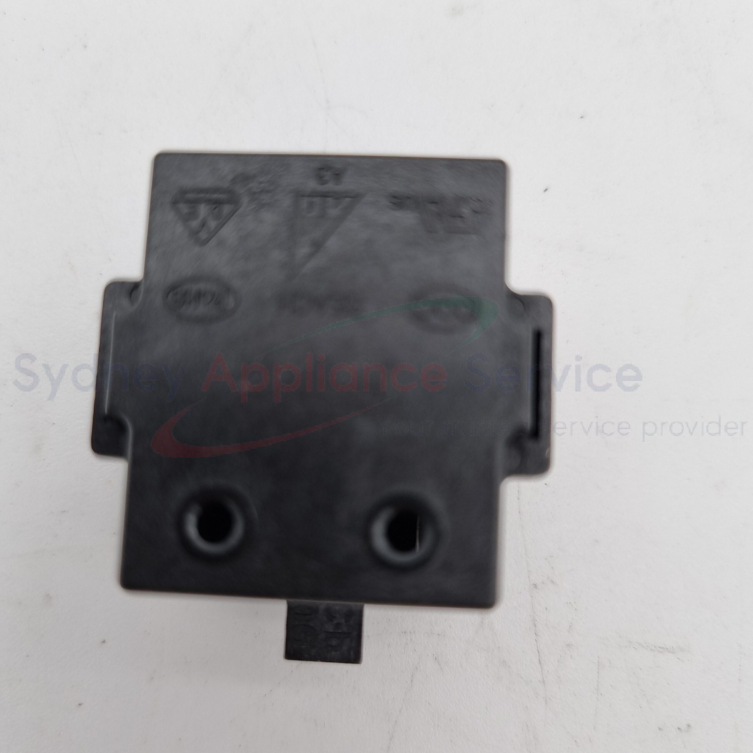 HISENSE FRIDGES & FREEZERS QD43H RELAY QD2-15 - K1512634 - K1512634 - Part for - - Models: B6ZQ5, B78JJ, B9BAS, B9WV7, B9X74, BA2KH, BA2KJ, BA3U6, BA74Y, BB6HJ, BB9NB, BBBBK, BBEDW, BBRME, BBU02, BBZDZ, BCD40, BCR8L, BCVC3, BCVU5, BDMEN, HC4(H2), HR6BF121B, HR6CDFF512C, HR6FDFF630B, HR6SBSFF566S, HR6SBSFF624BW, HR6TF92S, HR6TFF223, HR6TFF223S, HR6TFF272S, HR6VFF177A, HR6WC30, HRAF242, HRAF328, HRBF121, HRBF125, HRBF126S, HRBF179B, HRBF179R, HRBM292S, HRBM321S, HRCF144, HRFD577B, HRSBS519B, HRSBS578BW, HRSBS578SW, HRSBS633BW, HRTF205, HRTF205S, HRTF326, HRTF92S, HRVF155, HRVF170, HRVF240, HRVF384S, HRWC30 HISENSE FRIDGES & FREEZERS QD43H RELAY QD2-15 - K1512634 - K1512634 - Part for - - Models: B6ZQ5, B78JJ, B9BAS, B9WV7, B9X74, BA2KH, BA2KJ, BA3U6, BA74Y, BB6HJ, BB9NB, BBBBK, BBEDW, BBRME, BBU02, BBZDZ, BCD40, BCR8L, BCVC3, BCVU5, BDMEN, HC4(H2), HR6BF121B, HR6CDFF512C, HR6FDFF630B, HR6SBSFF566S, HR6SBSFF624BW, HR6TF92S, HR6TFF223, HR6TFF223S, HR6TFF272S, HR6VFF177A, HR6WC30, HRAF242, HRAF328, HRBF121, HRBF125, HRBF126S, HRBF179B, HRBF179R, HRBM292S, HRBM321S, HRCF144, HRFD577B, HRSBS519B, HRSBS578BW, HRSBS578SW, HRSBS633BW, HRTF205, HRTF205S, HRTF326, HRTF92S, HRVF155, HRVF170, HRVF240, HRVF384S, HRWC30
