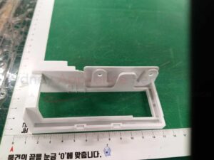 SAMSUNG AIR DRESSER COVER HINGE-LOW;DF60N8000MW;ABS;T2.5;AIR - DC63-02302D