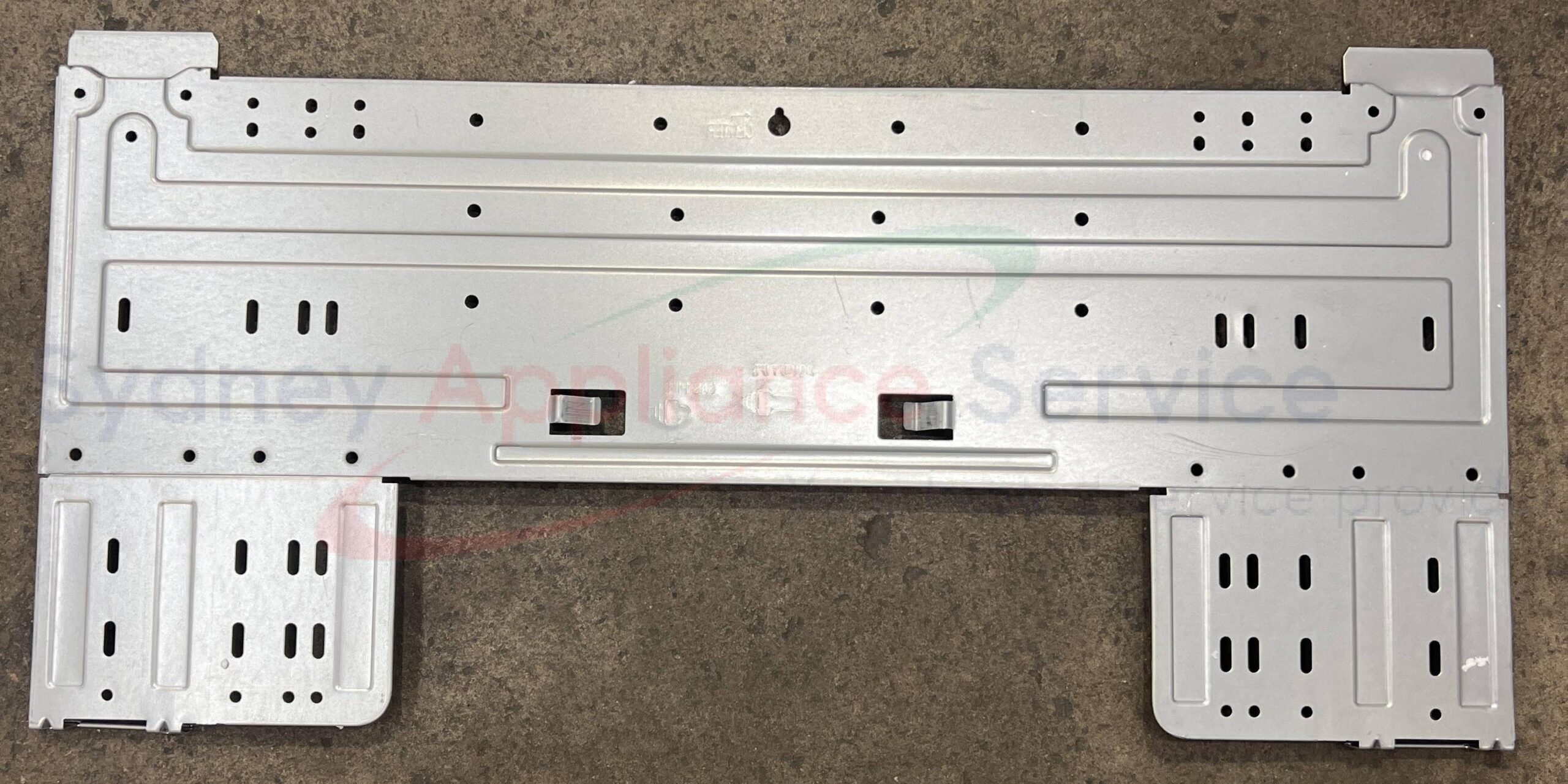 HISENSE INSTALLATION PLATE ASSEMBLY - K1907022 - K1907022 - Part for - - Models: HAWJ18KR-I, HAWV18KR-I, HAWV24KR-I, HAWV28KR-I, HSA50R-I, HSA71R-I HISENSE INSTALLATION PLATE ASSEMBLY - K1907022 - K1907022 - Part for - - Models: HAWJ18KR-I, HAWV18KR-I, HAWV24KR-I, HAWV28KR-I, HSA50R-I, HSA71R-I