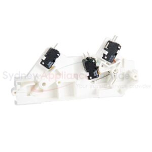 SAMSUNG MICROWAVE BODY LATCH ASSY - DE93-20097E
