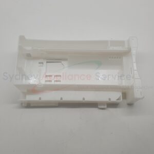 HITACHI FRIDGES & FREEZERS CASE(ICE MAKER) - R-C6700 130