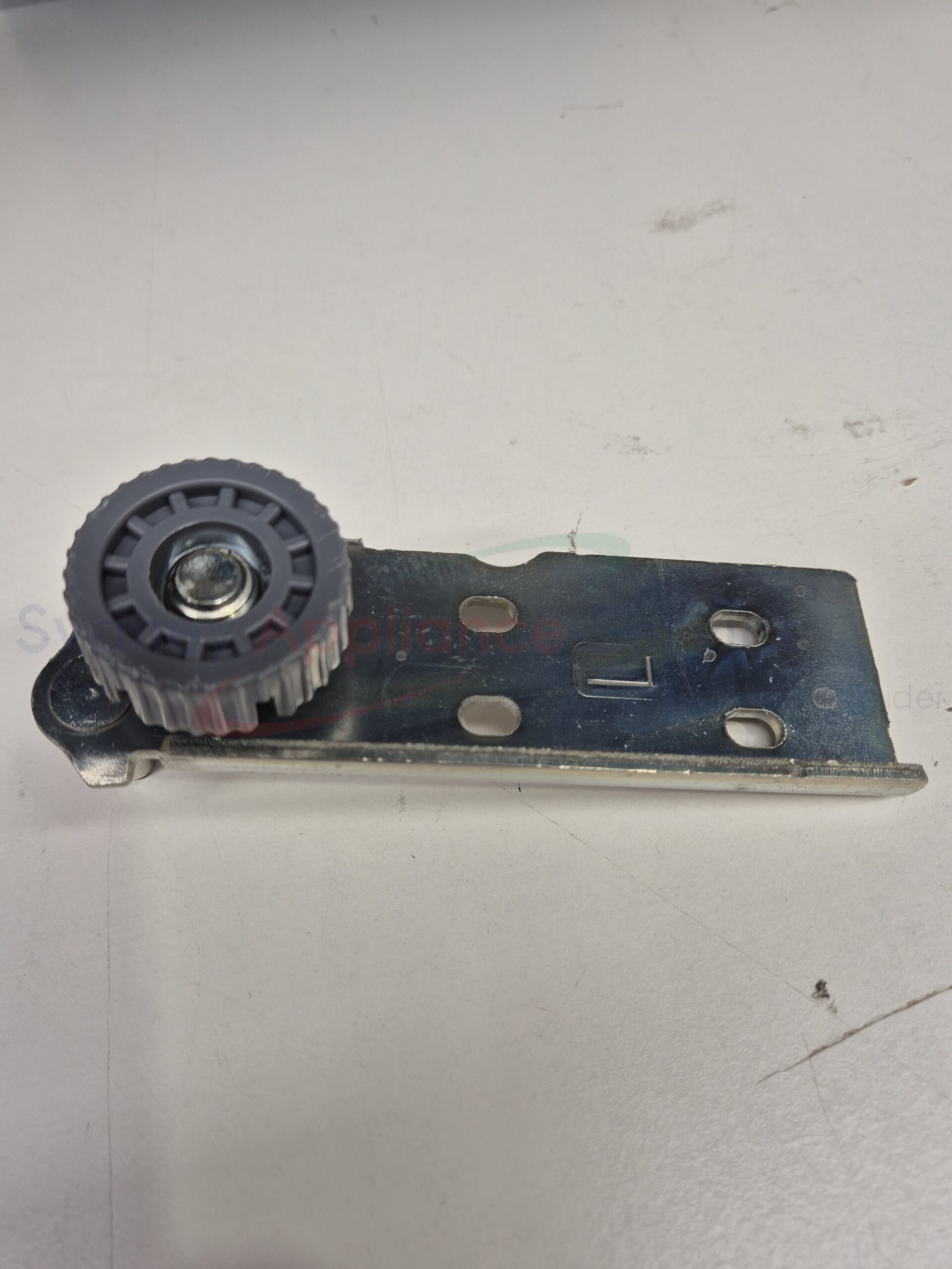 HAIER FRIDGES & FREEZERS HINGE BOTTOM LH - H0060121729C - H0060121729C - Part for - - Models: 62268-A, 62269-A, 62270-A, 62271-A, 62273-A, 62274-A, HRF420BC, HRF420BEC, HRF420BHC, HRF420BHS, HRF420BS, HRF420BW HAIER FRIDGES & FREEZERS HINGE BOTTOM LH - H0060121729C - H0060121729C - Part for - - Models: 62268-A, 62269-A, 62270-A, 62271-A, 62273-A, 62274-A, HRF420BC, HRF420BEC, HRF420BHC, HRF420BHS, HRF420BS, HRF420BW